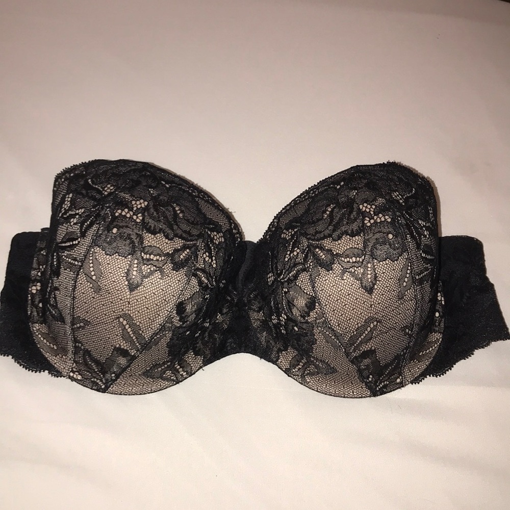 La Senza black & tan strapless lace bra. 36 D.